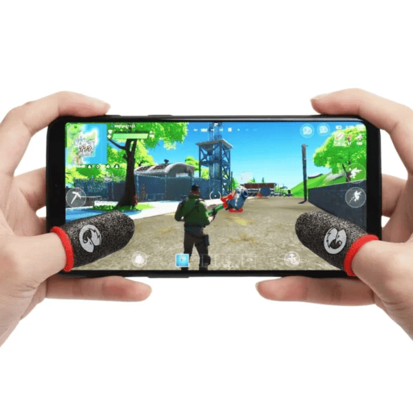 آستین انگشتی GameSir Talons در حال استفاده